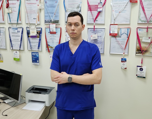 Петров Константин Юрьевич &ndash; сердечно-сосудистый хирург, эндоваскулярный хирург, врач УЗИ (Госпиталь им. Н.Н. Бурденко, г. Москва)