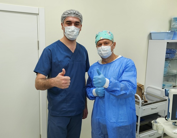 Флеболог Миновархужаев Равшанхужа Рахматхужаевич в операционной &laquo;Центра Современной Флебологии&raquo;