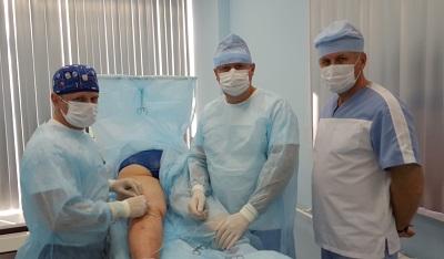 Хирург-флеболог Кирдяшев А.В. из Ульяновска во время показательных эндоваскулярных операций