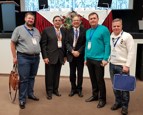 Флебологи «ЦСФ» с докторами Lowel Kabnick (Нью-Йорк, США) и  Imre Bihari (Будапешт, Венгрия) на конференции Рождественские встречи в Санкт-Петербурге